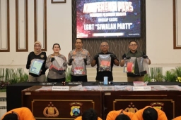 34 Pria yang Terlibat Pesta Gay Ditetapkan Jadi Tersangka oleh Satreskrim Polrestabes Surabaya