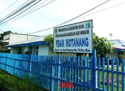 Thumbnail Diduga Halangi Wartawan, Bupati Buol Di Minta Copot Plt Dirut PDAM Motanang Diduga Halangi Wartawan, Bupati Buol Di Minta Copot Plt Dirut PDAM Motanang