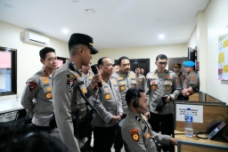 Thumbnail Polri Berbenah: Pelayanan SPKT di Denpasar, Terhadap Tuntutan Masyarakat akan Pelayanan Cepat, Adil, dan Transparan Polri Berbenah: Pelayanan SPKT di Denpasar, Terhadap Tuntutan Masyarakat akan Pelayanan Cepat, Adil, dan Transparan
