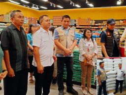 Thumbnail Frangky Tintingon Kawal Ketat Stabilitas Pangan Sulut: Harga Beras Aman, Pasokan Terkendali Frangky Tintingon Kawal Ketat Stabilitas Pangan Sulut: Harga Beras Aman, Pasokan Terkendali