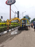 Rumah Pompa Siaga 24 Jam Atasi Banjir di Depan Lippo
