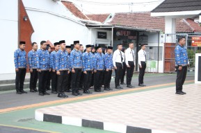 Apel Pagi Lapas I Madiun Pembina Apel Sampaikan Arahan Terkait Hari Bakti Imigrasi dan Pemasyarakatan