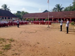 SDN Manglid 2 Kecamatan Cibitung Laksanakan Upacara Peringatan Hari Guru Nasional