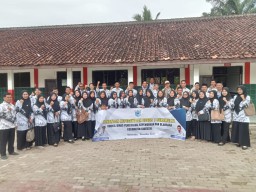 Upacara Hari Guru Nasional SDN Sukamulya 2 Gugus 7 Kecamatan Cikeusik
