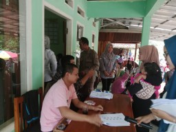 Penyaluran BLTS Kesra 2025 di Desa Kramatjaya Berjalan Lancar, Ditekankan Tanpa Potongan Apa Pun