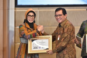 Sekda Sidoarjo Juara 1 Nasional ADLG Awards 2025