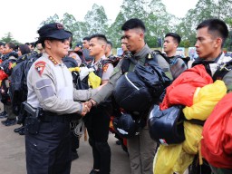 Polri Perkuat Model Pelayanan Unjuk Rasa Berbasis Standar HAM Internasional, Wakapolri: Sesuaikan Dengan Best Practice