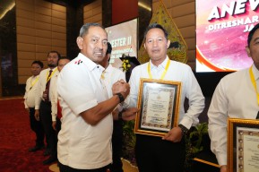 Resnarkoba Polres Gresik Menoreh Prestasi Raih Penghargaan dari Disresnarkoba Polda Jatim