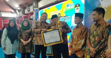 Pasar Rongtengah Sabet Juara Dua Pasar Sehat di Festival Sampang Sehat 2025