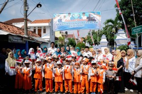 Selviana Slamet Junaidi Evaluasi Pelaksanaan 10 Program Pokok PKK di Kelurahan Rongtengah, Dorong Inovasi Kader