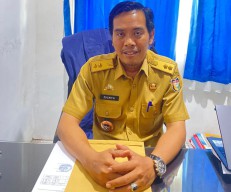 Zulkifli, S.Sos., MM Beserta Stafnya Hadiri Pemilihan Ketua RT dan RW Kelurahan Tamparang Keke