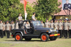 Lantik 247 Bintara Remaja, Kapolda Jatim : Jadilah Penjaga Kehidupan dan Peradaban