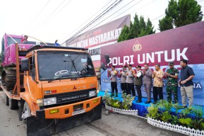 Wakapolri: Polri Terus Percepat Pemulihan Infrastruktur dan Kebutuhan Dasar Warga Pascabencana di Padang Pariaman
