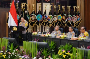 Dapat Apresiasi dari Sejumlah Lembaga Survei, Kapolri Minta Jajaran Tak Berpuas Diri