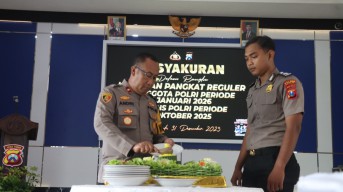 Apresiasi Kinerja Akhir Tahun, 47 Personel Polres Pelabuhan Tanjung Perak Naik Pangkat