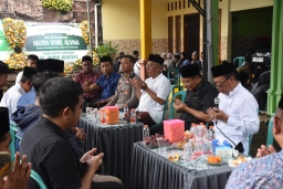 Bupati Takziah Rumah Duka Praja IPDN Sidoarjo
