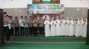 Polres Nganjuk Peringati Isra Mi’raj 1447 H, Perkuat Iman Personel untuk Aksi Kemanusiaan