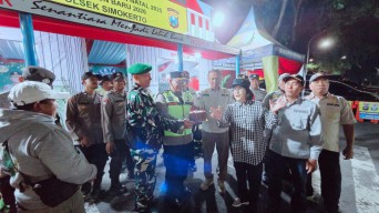 Apel Siaga Satu, Polsek Simokerto Perketat Pengamanan di Lima Titik Strategis Malam Tahun Baru 2026