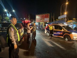 Apel Gelar Pasukan dan Patroli Gabungan Amankan Malam Tahun Baru 2026 di Wilayah Kabupaten Gresik 