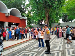 Awali Tahun 2026, Polres Tanjung Perak Tingkatkan Pengamanan di Kawasan Wisata Pantai