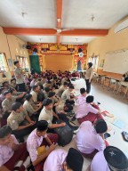 Satresnarkoba Polres Pasuruan Sosialisasikan Bahaya Narkoba di Yayasan Al-Uswah Bangil