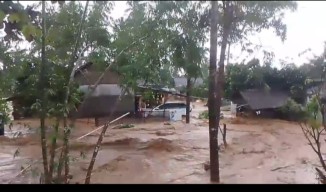 Pasar Sumur Banjir, Rumah Warga Desa Sumberjaya dan Cibayoni Terendam