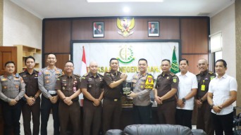 Perkuat Kolaborasi Penegak Hukum, Kapolres Nganjuk Silaturahmi ke Kejaksaan Negeri