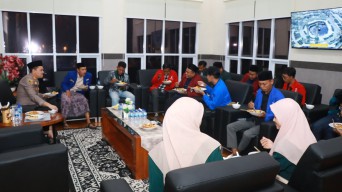 Bangun Kepercayaan dan Sinergi, Kapolres Nganjuk Gelar Audiensi dan Buka Bersama Mahasiswa
