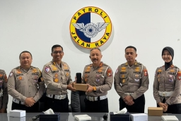 Korlantas Polri Distribusikan 15 Unit ETLE Handheld ke Polda Babel Perkuat Pengawasan dan Penindakan Pelanggaran Lalin