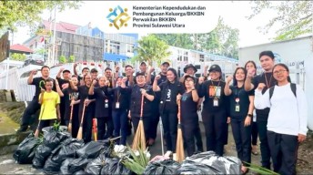 Dukung Gerakan Indonesia ASRI, Kemendukbangga/BKKBN Sulut Gelar Aksi Bersih Lingkungan