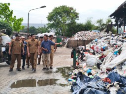TPST Desa Sedatigede Mampu Mandiri, Bupati Sidoarjo H. Subandi Dorong Penguatan Ekonomi Warga