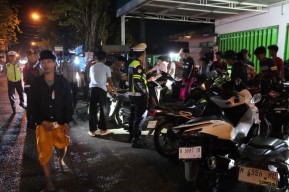 Jaga Kamtibmas, Polres Bangkalan Bubarkan Kerumunan Warga Hendak Balap Liar