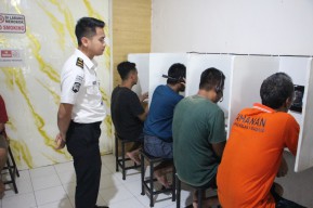 Wartelsuspas Jadi Jembatan Rindu, Warga Binaan Lapas I Madiun Manfaatkan Layanan Komunikasi dengan Keluarga
