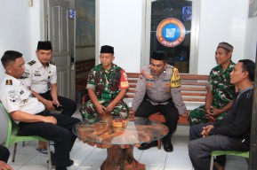 Perkuat Sinergi Keamanan Jelang Lebaran, Koramil dan Polsek Mangunharjo Laksanakan Tilik Sambang ke Lapas I Madiun