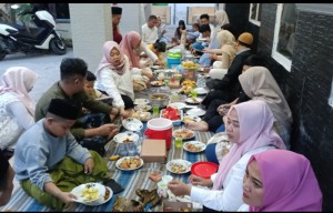 Lanjutkan Tradisi Keluarga Bani H.Ach Musaffak Gelar Buka Bersama dan Khotmil Qur'an 