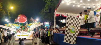 Gema Takbir di Kota Bahari: Ribuan Warga Sampang Tumpah Ruah Ikuti Pawai Malam Kemenangan