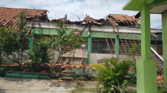 Bangunan SD Rongtengah 5 Sampang Ambruk, Respons Dinas Pendidikan Dipertanyakan