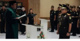 Kepemimpinan Tegas dan Humanis, Jacob Hendrik Pattipeilohy Lantik Pejabat Baru, Perkuat Kinerja Kejati Sulut
