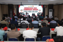 Polres Tanjung Perak Gandeng Pakar Unair Bedah KUHP dan KUHAP. 