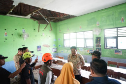 Sidak SDN 1 Sidokepung, Bupati Siapkan Opsi Bangun Gedung 2 Lantai