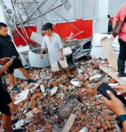 Gempa Dahsyat M 7,3 Guncang Manado, Berpotensi Tsunami: Lapangan KONI Ambruk, Satu Korban Jiwa