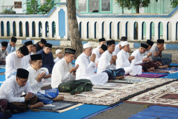 Bupati Sampang dan Forkopimda Laksanakan Salat Iduladha 2026 di Depan Pendopo