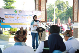 Apresiasi Peluncuran Lagu “Sidoarjo Bersih”, Wabup Mimik: Perkuat Budaya  Bersih di Car Free Day