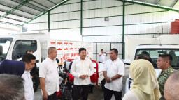 Bupati Subandi Dampingi Staf Khusus Kepresidenan Tinjau Koperasi Merah  Putih di Sumorame dan Rangkah Kidul