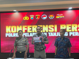 Satresnarkoba Polres Pelabuhan Tanjung Perak Bongkar Peredaran 3 Ons Sabu, Dua Tersangka Diamankan, Satu Bandar Masuk DP