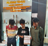 Terduga tersangka Indra Penjual Miras, Kini Di Laporkan Ke Polres Lamongan