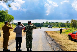 Sinergi TNI-Polri Sukseskan Kunjungan Presiden Prabowo di Sampang, Resmikan Inpres Jalan Desa 2025