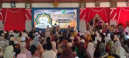 Hari Asyura Penuh Berkah, Ribuan Anak Yatim Se-Kabupaten Sampang Padati Pendopo
