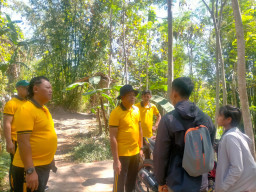 Respon Cepat Call Center 110 Polres Bondowoso Selamatkan 2 Warga Tersesat di Puncak Mahadewa Curahdami