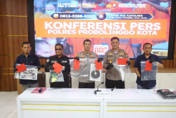 Polres Probolinggo Kota Amankan 5 Tersangka Pelempar Bondet di Mayangan